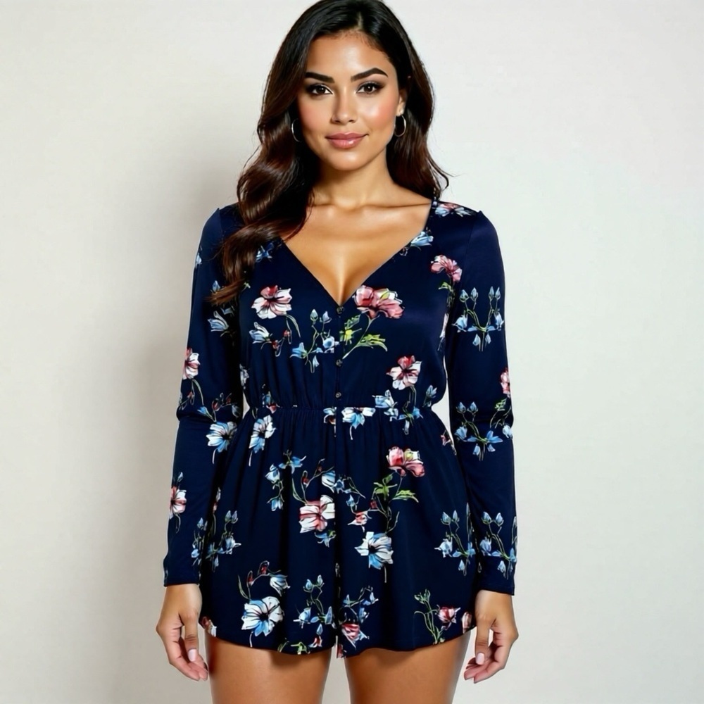 Elodie Romper Shorts Size M One Piece Pockets Blue Floral Lightweight Summer